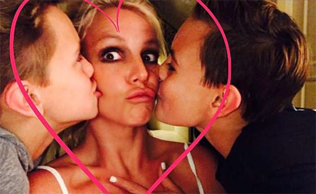 Britney Spears: “é difícil ser mãe solteira, mas os filhos vêm primeiro”-0