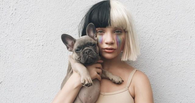 Maddie compartilha uma foto do rosto de Sia no dia do aniversário da cantora-0