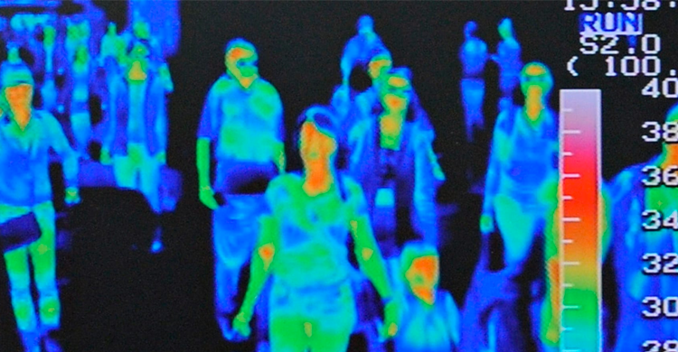 Câmera térmica de instalação artística revela câncer de mama em uma das visitantes-0
